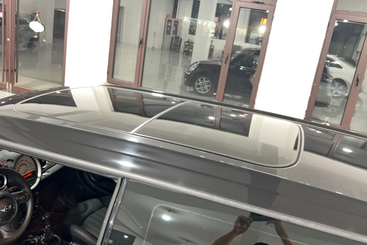 MINI Clubman 2011款 1.6L COOPER Fun局部细节57