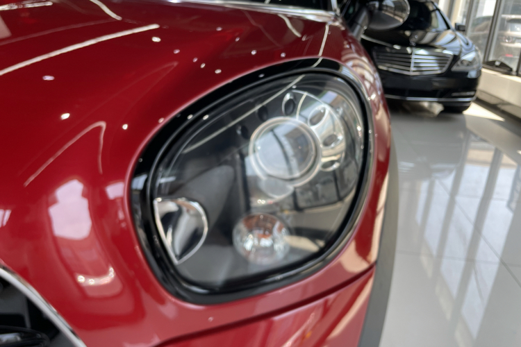 MINI Countryman 2016款 1.6T COOPER ALL4 Fun装备控车身外观36