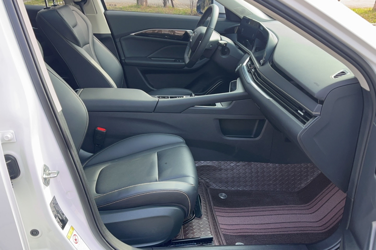 奔腾B70 2024款 龙腾版 1.5T 领跃型中控内饰41