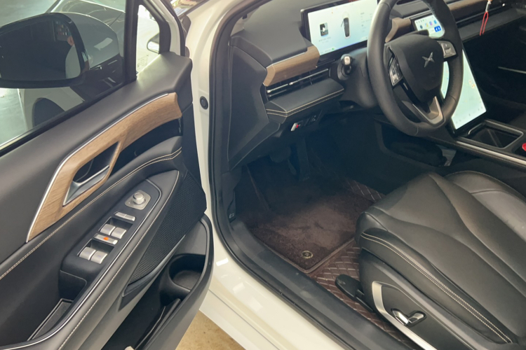 小鹏P5 2024款 500Pro版中控内饰7003