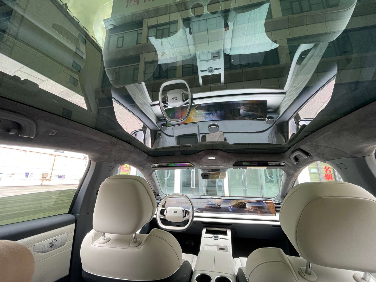 吉利银河 银河E8 2024款 665km 后驱星舰 远航版