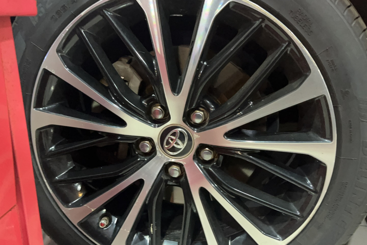 丰田 凯美瑞 2018款 2.5S 锋尚版车身外观6007