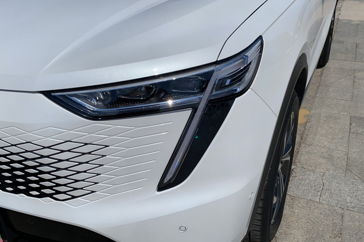 哈弗枭龙MAX 2023款 1.5L Hi4 105 四驱智能旗舰版车身外观36