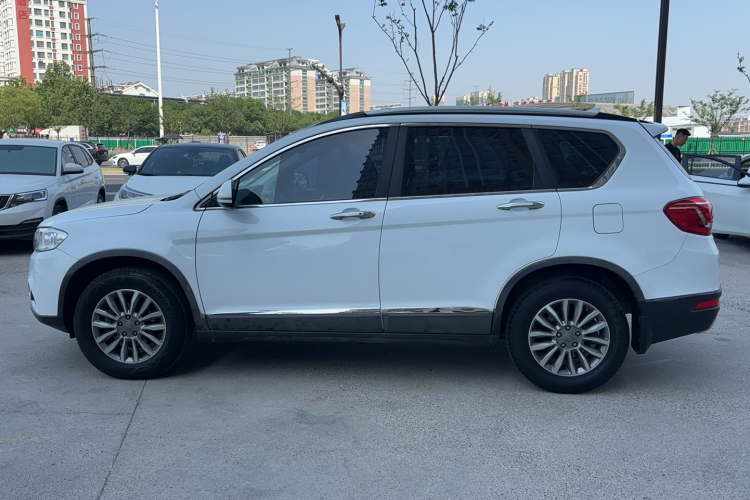 哈弗H6 2018款 红标 运动版 1.5T 自动两驱精英型车身外观4