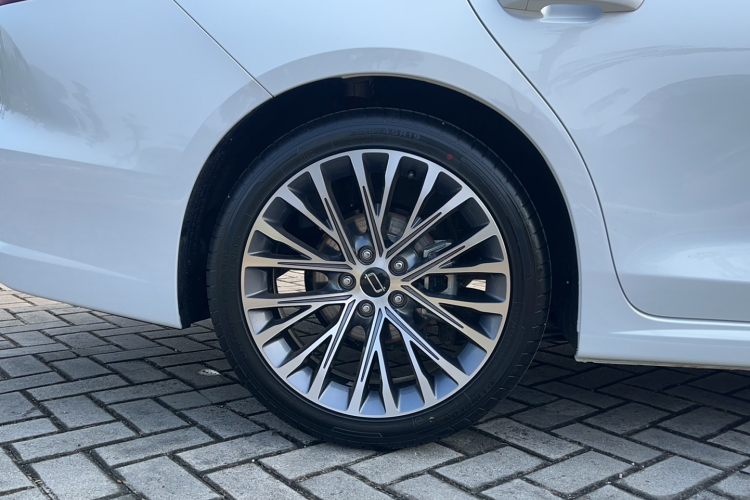 奔腾B70 2024款 龙腾版 1.5T 领跃型车身外观56