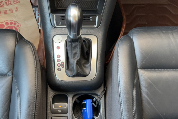 大众 途观 2013款 1.8TSI 自动两驱舒适版中控内饰18