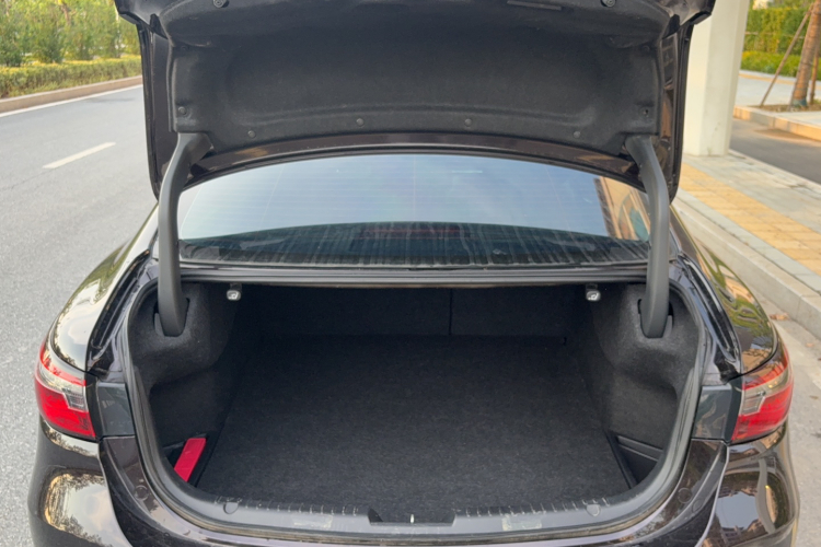 马自达 阿特兹 2020款 2.5L 蓝天运动版局部细节23