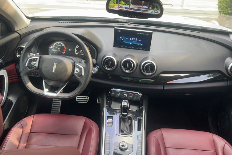 魏牌 VV7 2017款 2.0T 旗舰型中控内饰12