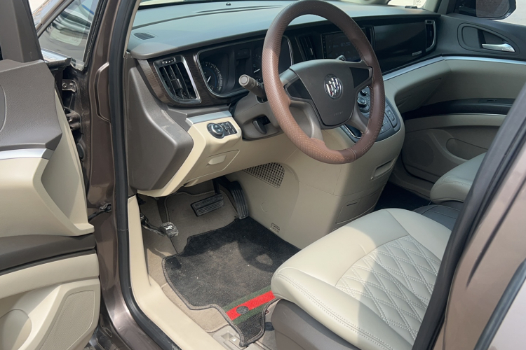 别克GL8 2013款 2.4L CT豪华商务舒适版中控内饰7003