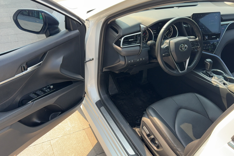 丰田 凯美瑞 2021款 2.0G 豪华版中控内饰7003