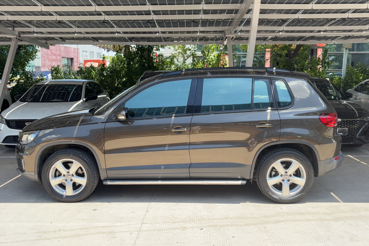 大众 途观 2013款 1.8TSI 自动两驱舒适版车身外观4