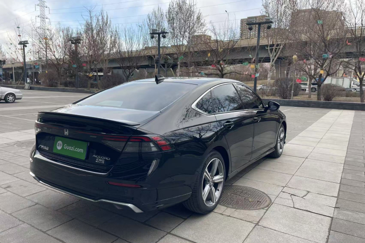 本田 雅阁 2023款 260TURBO 卓越版车身外观6005