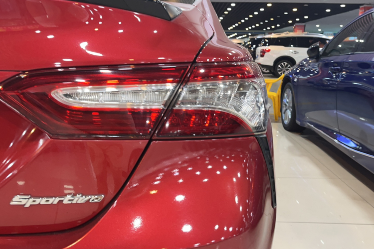 丰田 凯美瑞 2018款 2.5S 锋尚版车身外观6006