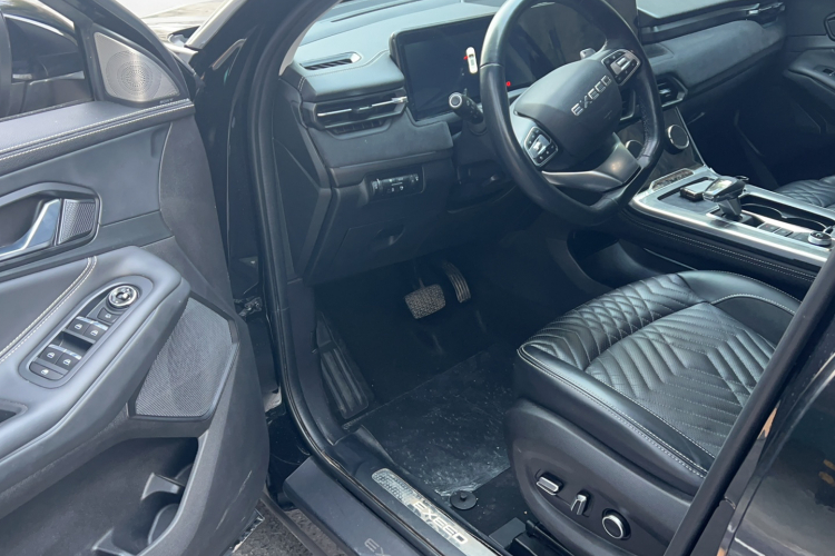 星途凌云 2023款 400T 两驱星尊版中控内饰20