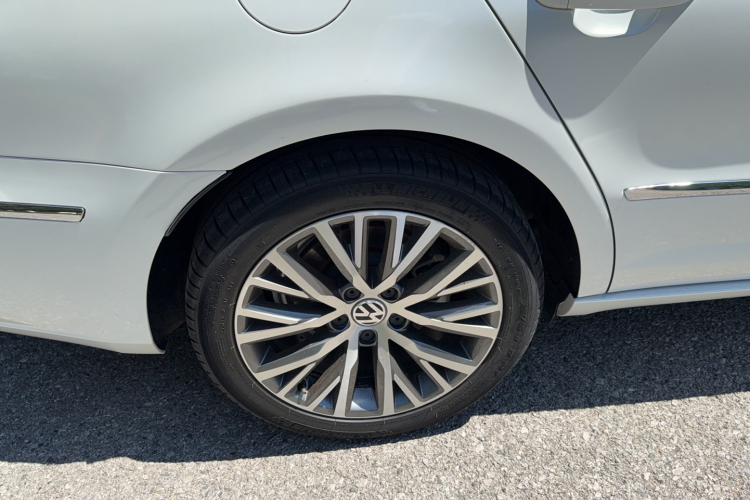 一汽-大众CC 2016款 1.8TSI 豪华型车身外观56