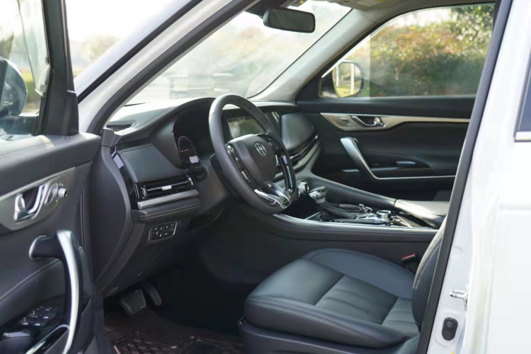 长安CS95 2019款 2.0T 两驱豪华型局部细节41