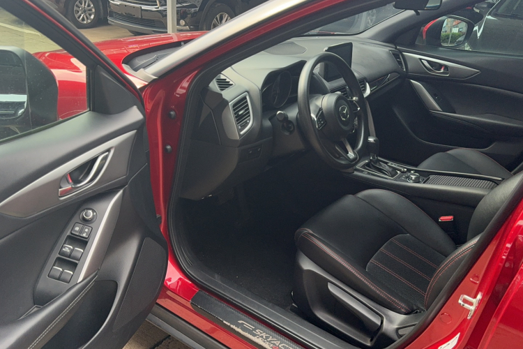 马自达CX-4 2018款 2.0L 自动两驱蓝天活力版 国V中控内饰7003