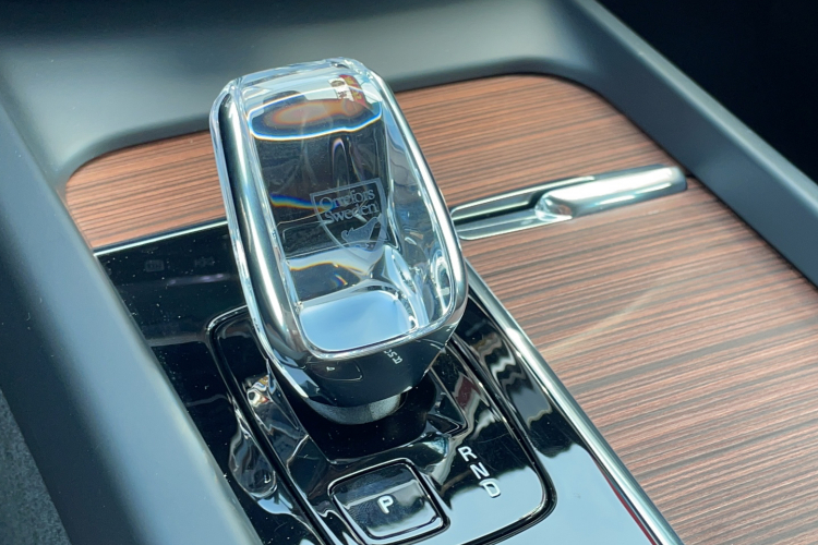 沃尔沃XC60新能源 2024款 T8 插电混动 长续航四驱智雅豪华版局部细节18