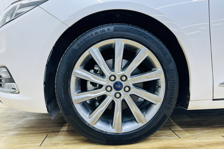 福特 金牛座 2019款 EcoBoost 245 尊享版车身外观6007