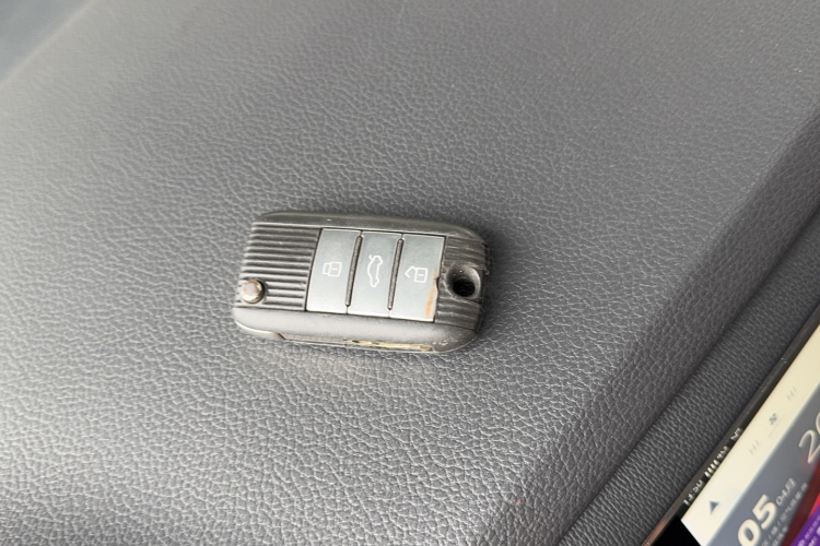 荣威RX5 2016款 20T 两驱自动互联网智享版中控内饰11