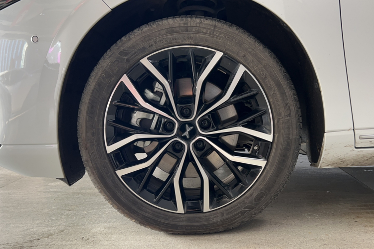 小鹏P5 2024款 500Pro版车身外观6007