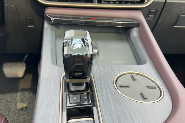 捷途X90 PRO 2024款 2.0T DCT尊贵版 5座中控内饰18