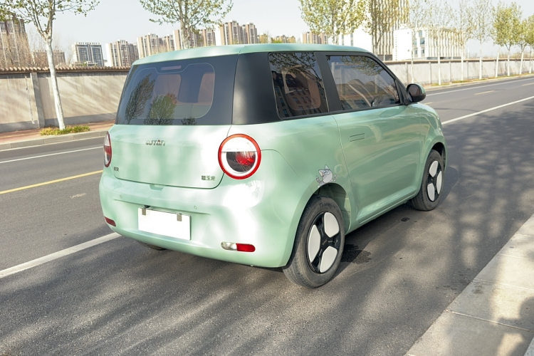 长安Lumin 2022款 210km 香甜款车身外观6005