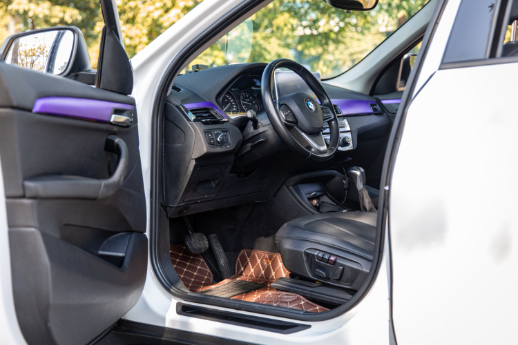 宝马X1 2018款 sDrive18Li 时尚型中控内饰19