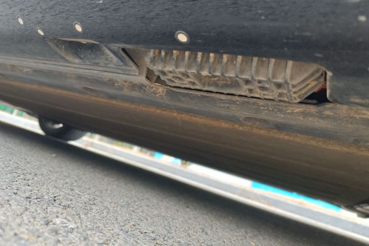 小米汽车 小米SU7 2024款 后驱标准创始版局部细节9003