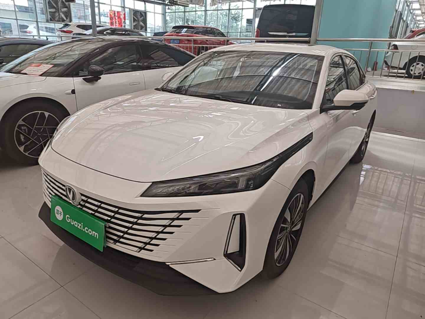 长安 逸动PHEV 2025款 智慧新蓝鲸 145KM 战舰版(2)
