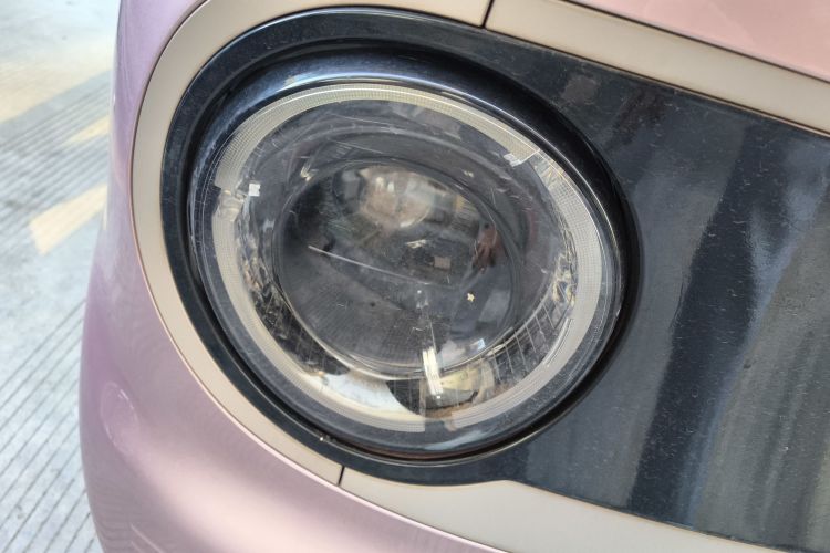 吉利银河 2023款 熊猫mini 200km 耐力熊车身外观8