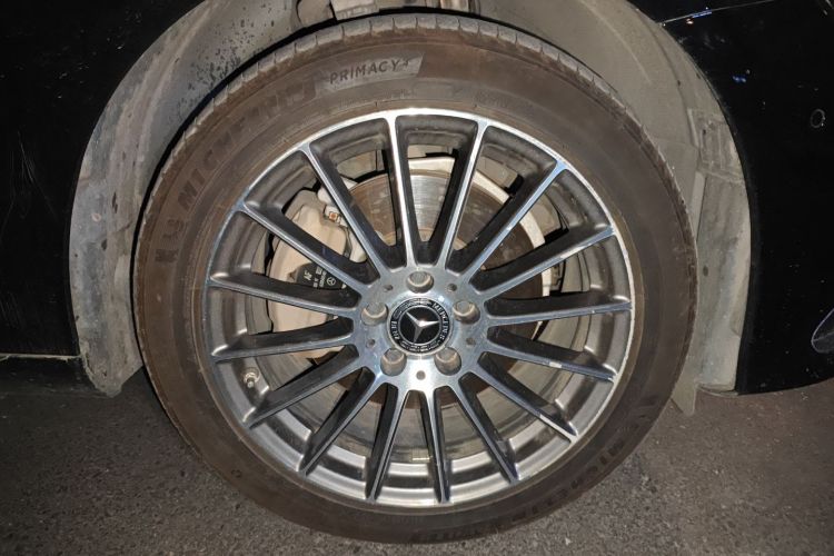 奔驰E级 2021款 E 260 L车身外观10