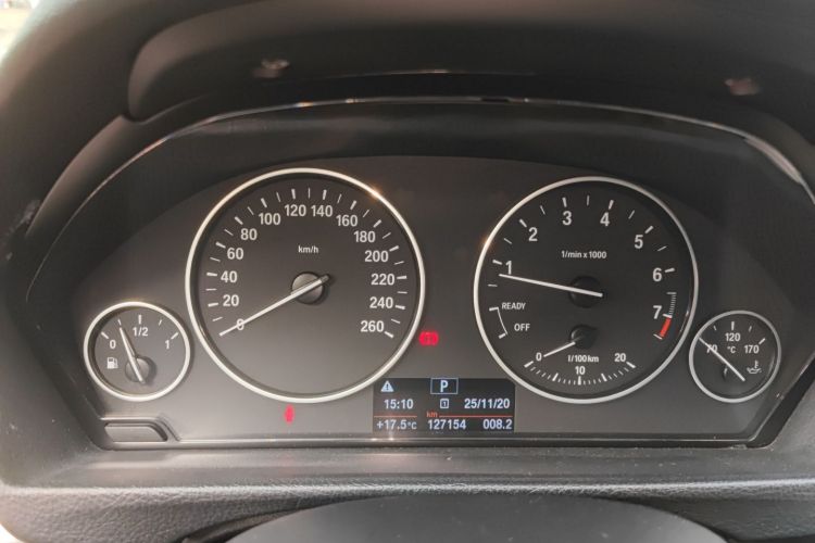 宝马3系 2015款 320Li 超悦版时尚型中控内饰14