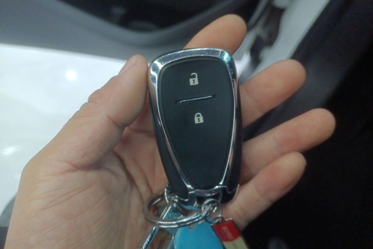 雪佛兰 创酷 2021款 Redline 335T CVT极版 国VI中控内饰11