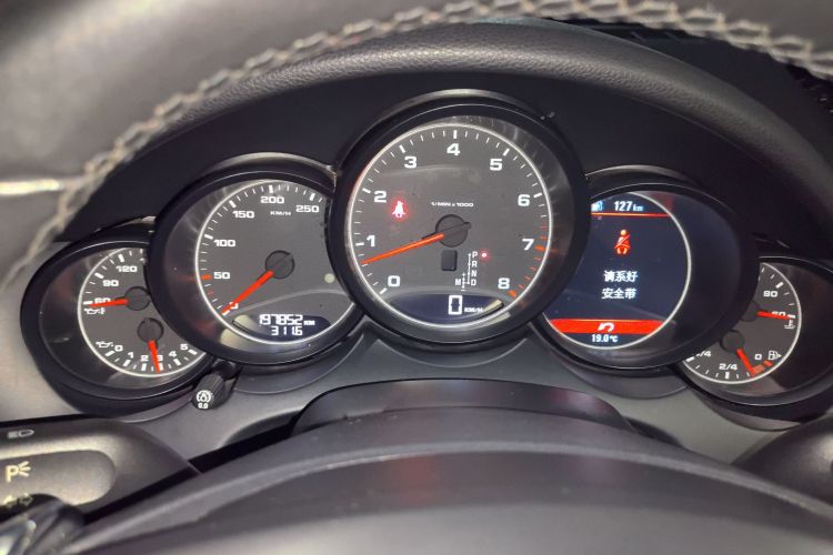 保时捷 2014款 Cayenne Platinum Edition 3.0T中控内饰14