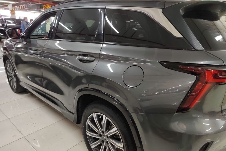 长安CS75 PLUS 2023款 第三代 1.5T 自动尊贵型车身外观6003