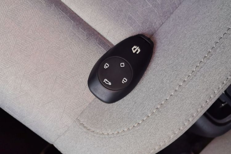 零跑汽车 零跑T03 2022款 炫晶版中控内饰11