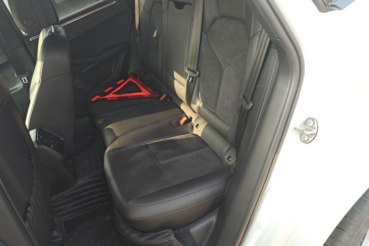 保时捷 2021款 Macan 2.0T中控内饰21