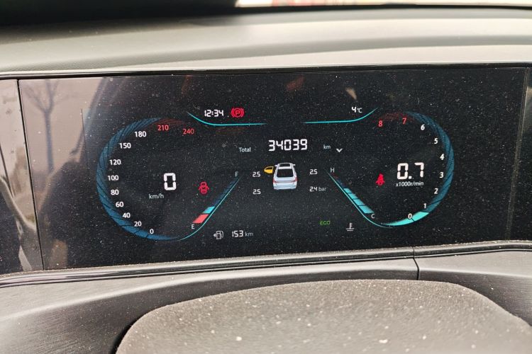 长安 逸动 2022款 PLUS 1.6L GDI 手动精英型中控内饰14