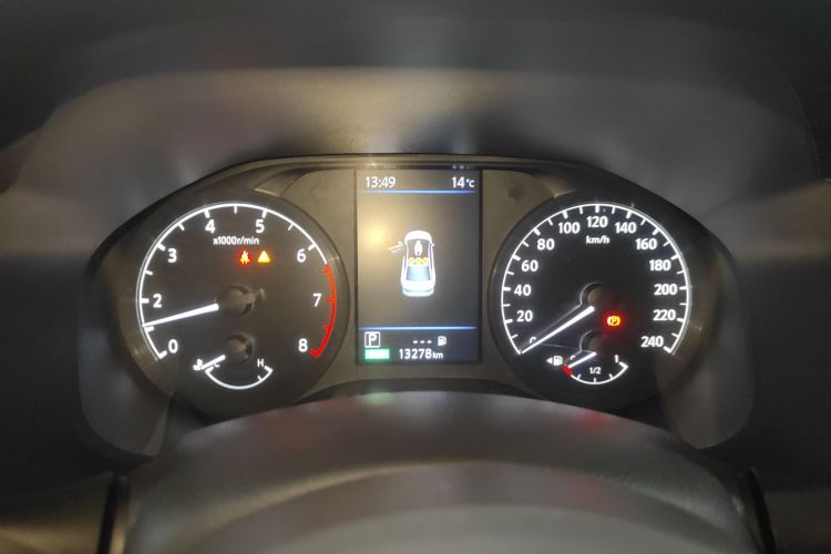 日产 天籁 2021款 2.0L XL 舒适版中控内饰14