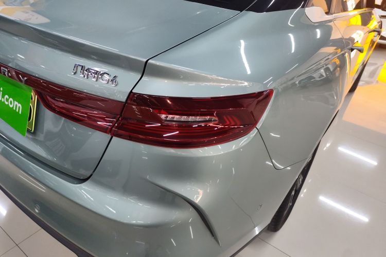 吉利几何G6 2022款 620 新趣型车身外观6006