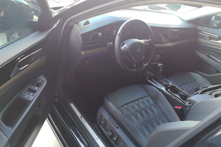 大众 帕萨特 2020款 改款 330TSI 豪华版 国VI中控内饰20