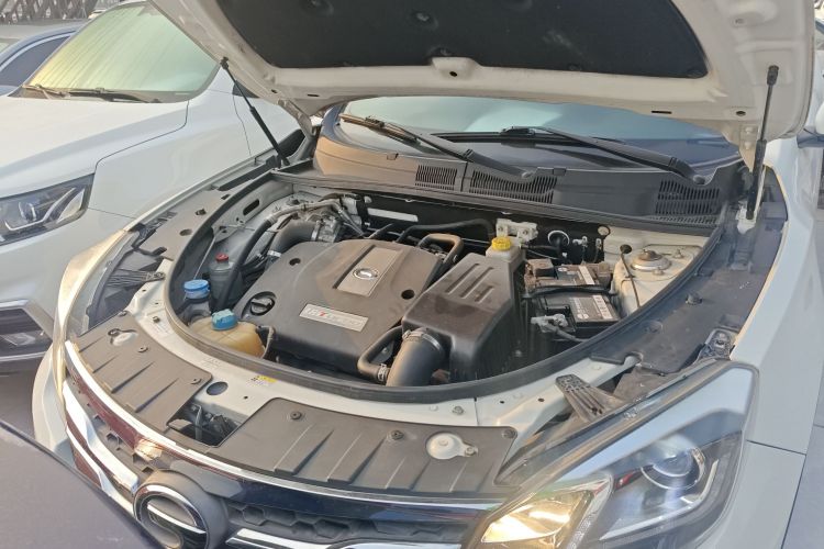 广汽传祺 传祺GS5 Super 2016款 1.8T 自动两驱周年纪念版机舱底盘24