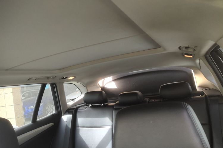 宝马X1 2013款 sDrive18i 时尚型局部细节22