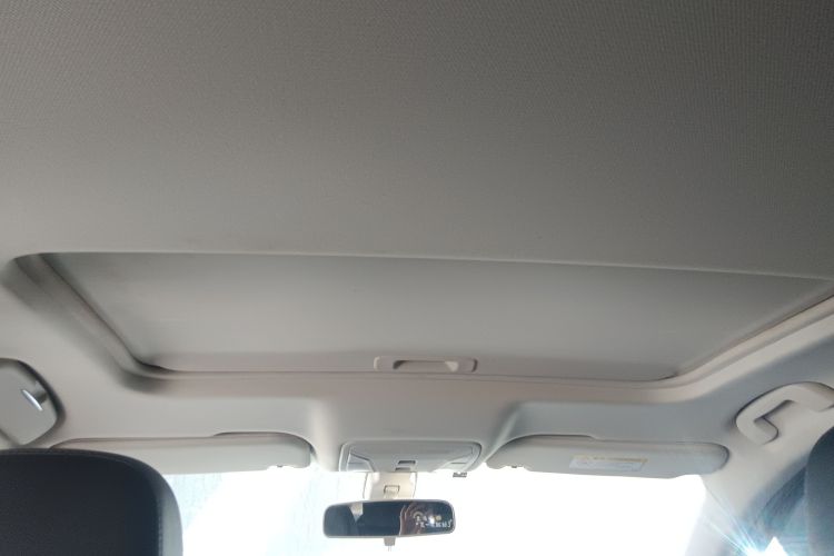 红旗H5 2022款 经典款 改款 1.5T DCT旗韵版中控内饰22