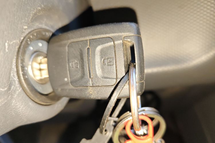 五菱汽车 五菱宏光新能源 2024款 纯电版 300KM 实用型中控内饰11