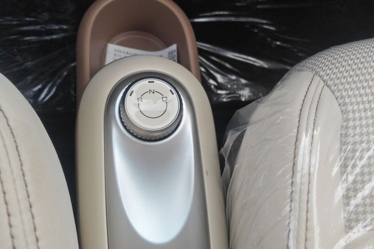 五菱汽车 宏光MINIEV 2025款 四门版 进阶款中控内饰18