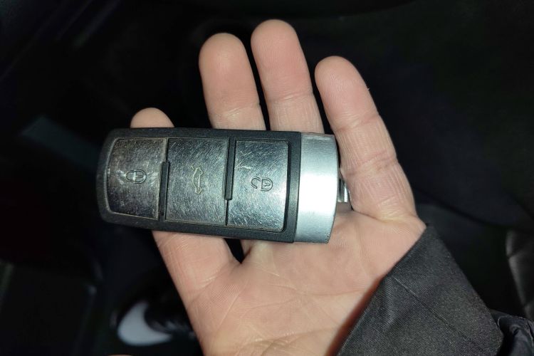 大众 迈腾 2013款 2.0TSI 豪华型中控内饰7001