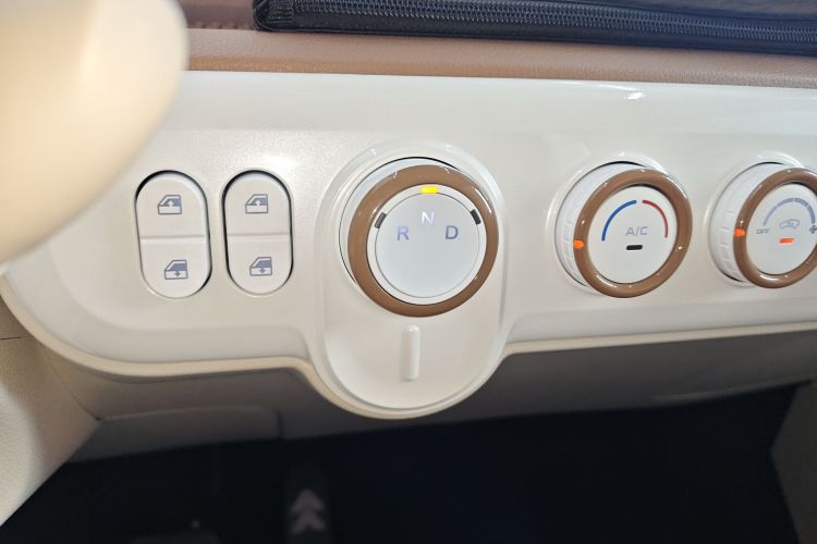 奔腾小马 2026款 222km 炫彩马局部细节18