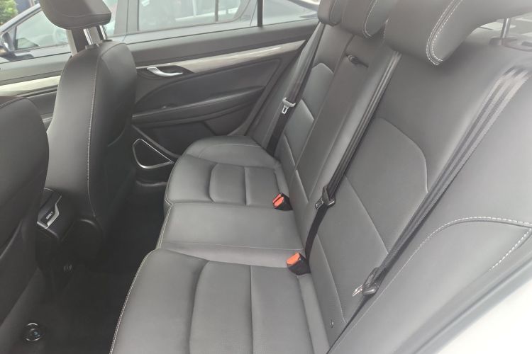 吉利汽车 帝豪 2019款 领军版 1.5L CVT豪华型 国VI中控内饰21